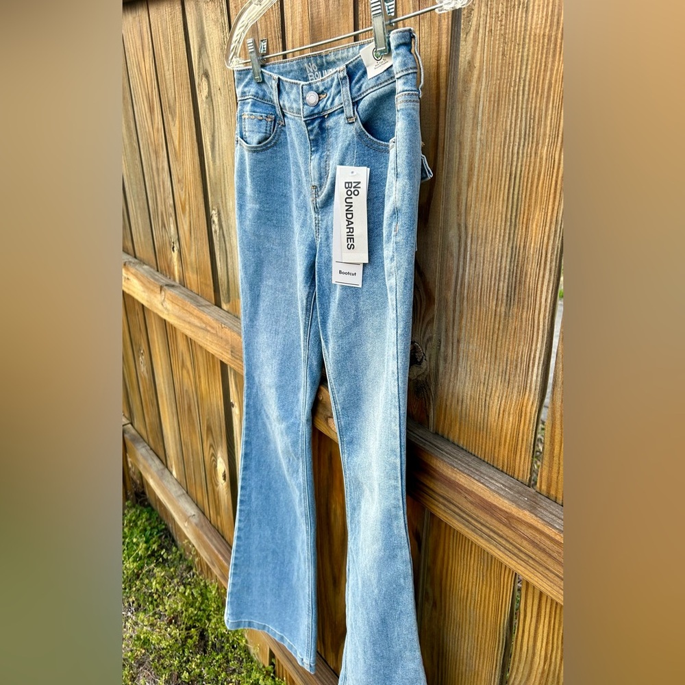 NWT No Boundaries Y2K Jeans Bootcut Embroidered Star Denim Sz. 00 - Picture 9 of 9